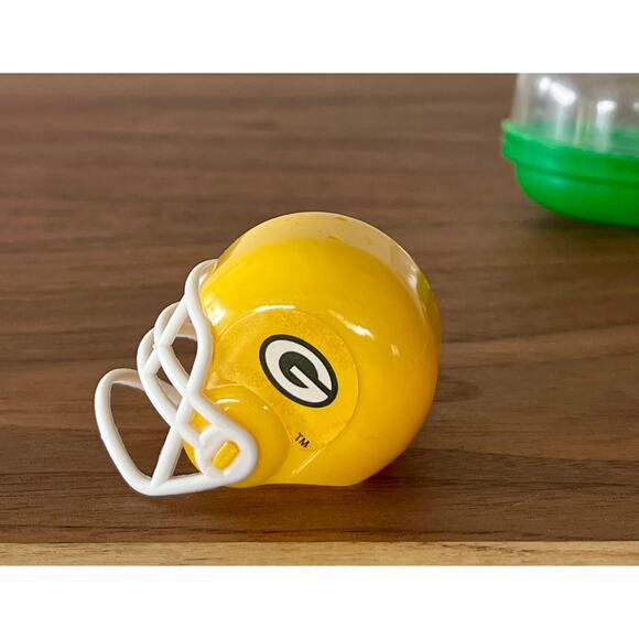 VTG NFL Mini Gumball Vending Machine Green Bay Packers Football Plastic Helmet - Picture 6 of 11